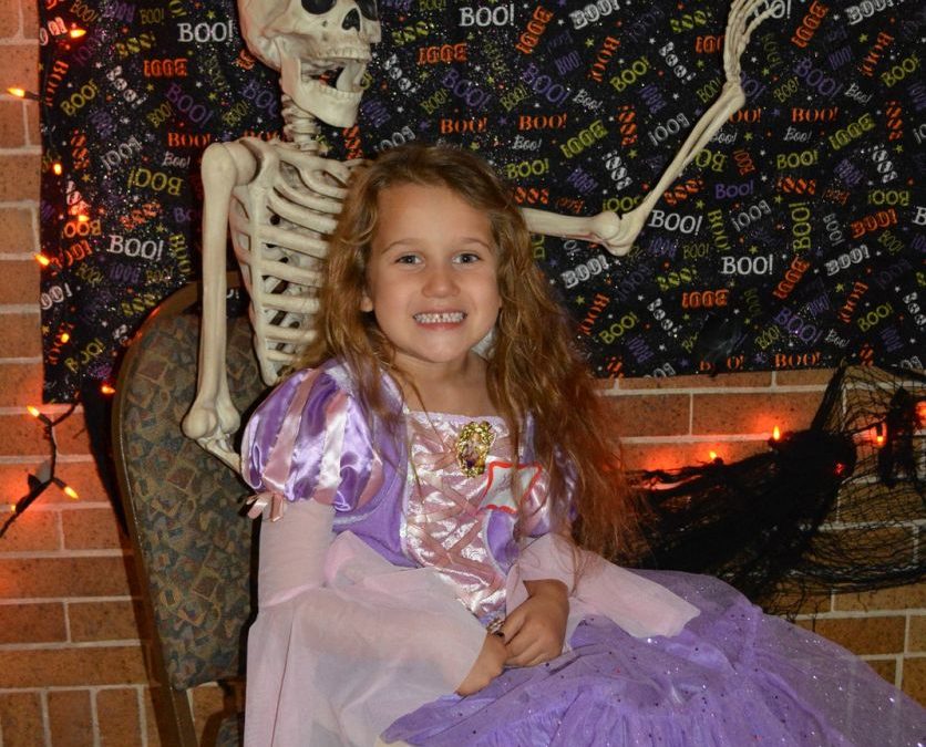 2017-Halloween-Fmily-Fun-Night-031