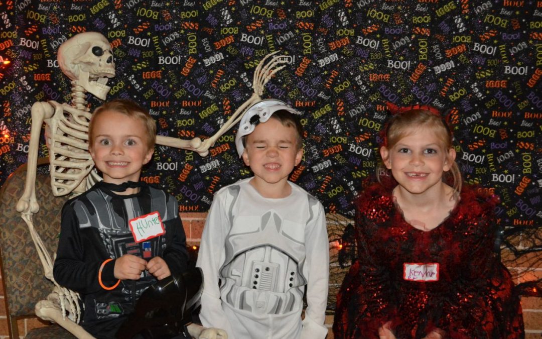 2017-Halloween-Fmily-Fun-Night-034