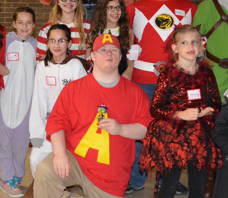 2017-Halloween-Fmily-Fun-Night-048