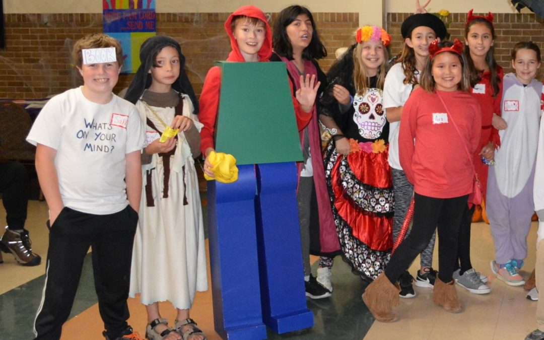 2017-Halloween-Fmily-Fun-Night-049